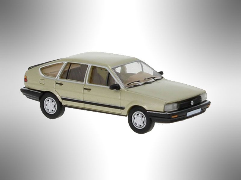 VW Passat B2 metallic-beige, 1985